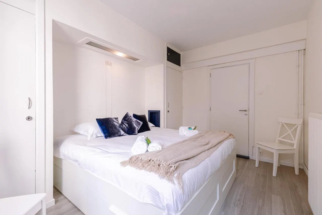 Bright And Modern Apartment With Lateral Sea View Ostende 0*,