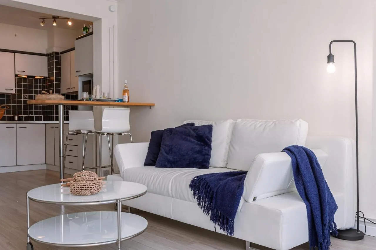 Bright And Modern Apartment With Lateral Sea View Ostende